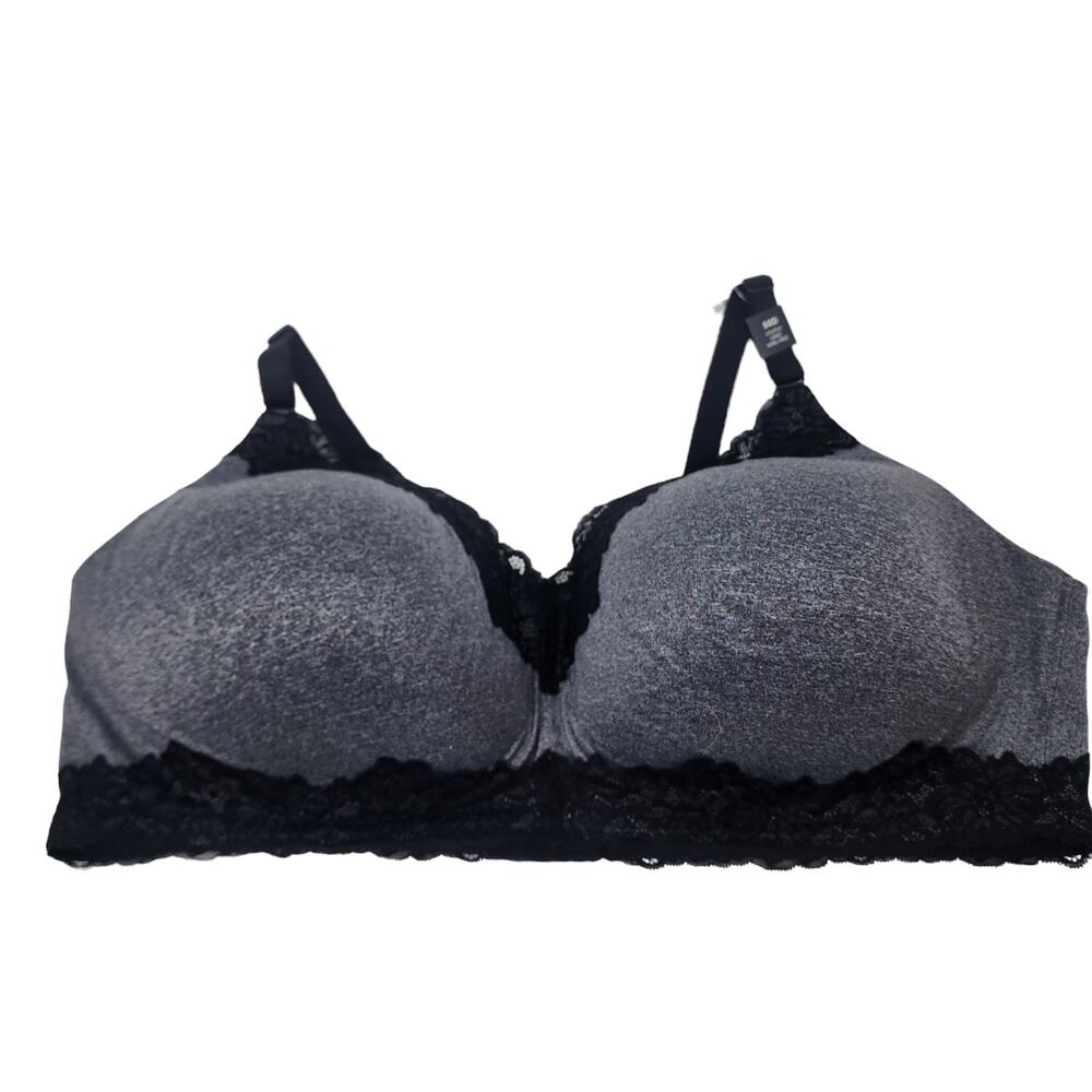 Torrid Curves Lightly Lined Wire Free Black and Gray Lace Bra Size 50D